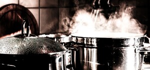 Свинец и кадмий: в Киев завезли ядовитые кастрюли