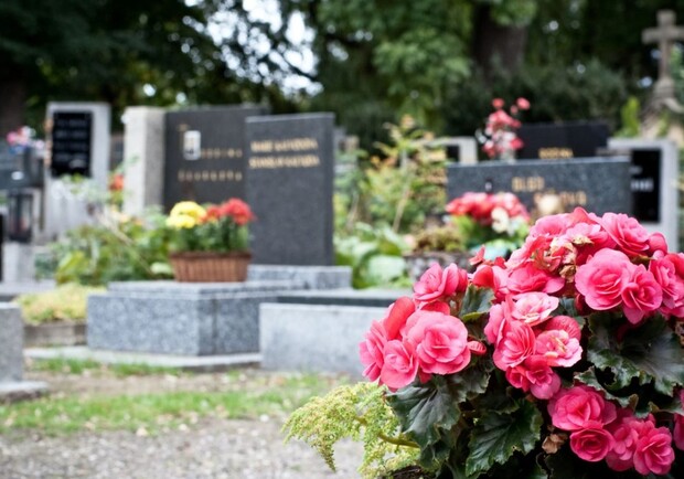 9 мая полиция ограничит движение возле одесских кладбищ