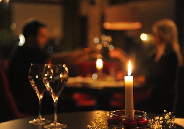 Устрой ужин при свечах: кто из одесситов завтра останется без света. Фото: pexels
