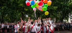 Получи ответ: когда в одесских школах пройдут последние звонки