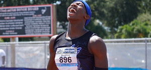 Быстрее молнии: 17-летний американский бегун побил мировой рекорд