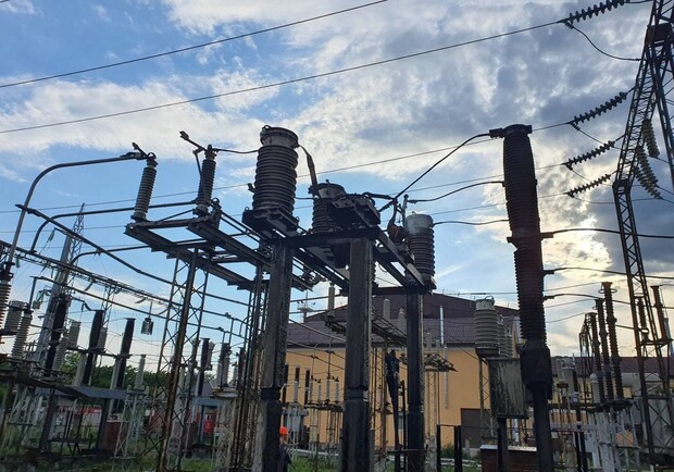 Взрыв на подстанции "Чумка" в Одессе: стали известны причины аварии. Фото: ДТЭК "Одесские электросети"