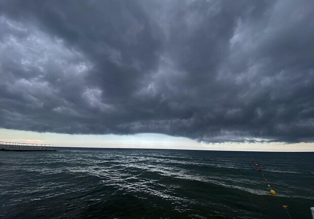 Дожди и град: на сегодня в Одессе снова объявили штормовое предупреждение. Фото: instagram.com/photo.by_alen
