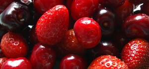 Где дешевле: сколько стоят сезонные овощи и фрукты в Полтаве