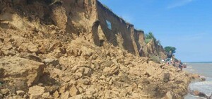 На курорте в Одесской области произошел оползень: под завалами ищут людей (обновлено)