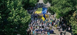 Минутка красоты: как в Одессе прошел мегамарш в вышиванках