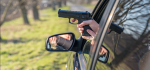 Вистрелив в обличчя: на Львівщині конфлікт між водіями закінчився стріляниною