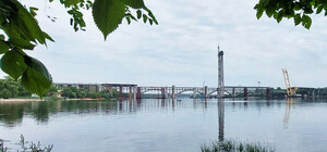 Ух ты: в Запорожье на этой неделе мостом соединят два берега