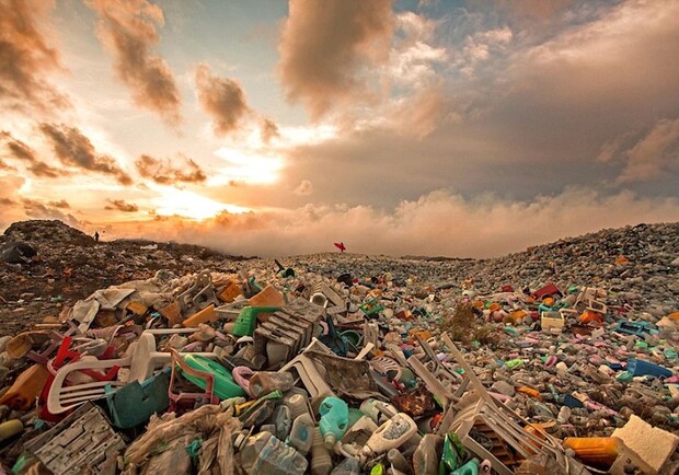 Страшно смотреть: одесситы показали горы мусора на Куяльнике и Чкаловском пляже. Фото: pexels