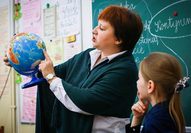 Учителей, водителей и других: кого в Одессе массово ищут работодатели