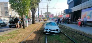 В Лузановке столкнулись два авто: женщина и двое детей получили травмы