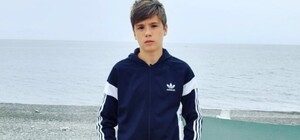 В Запорожской области школьник затоптал учебник по украинскому: чем все закончилось