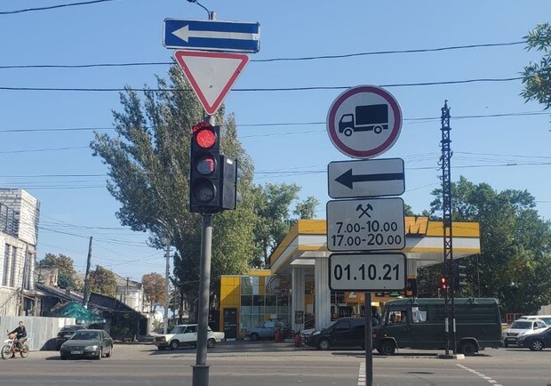 В Суворовском районе новые ограничения: фурам запретили ездить в часы пик. Фото горсовета