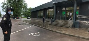 Лицо было в крови: в Днепре патрульные задержали мужчину, которого ищет СБУ