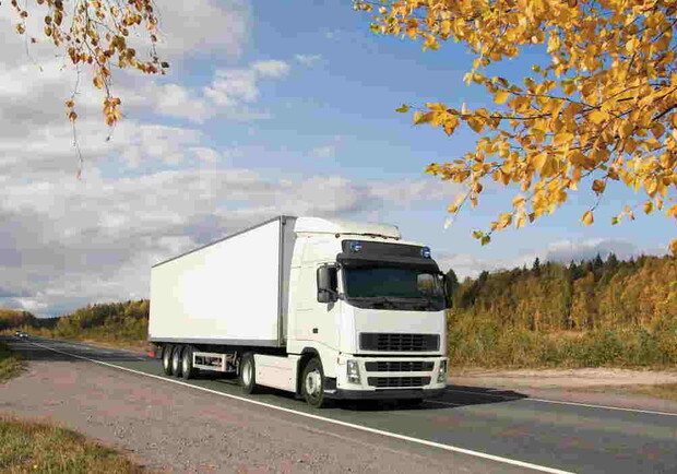 Из Одессы в Киев за 1 500 гривен: для грузовиков ввели плату за проезд по трассам