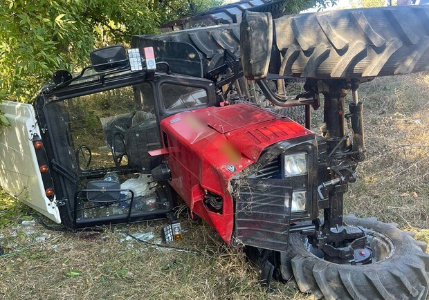 Под Одессой перевернулся трактор с детьми: погиб мальчик – водитель сбежал. Фото полиции