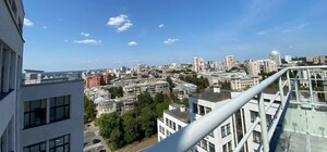 Вход — платный: смотровая площадка на 