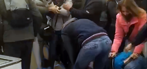 Страсти вокруг вакцинации: на выходных наблюдались огромные очереди на прививку