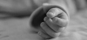 Пыталась закинуть в окно свекрови: в Днепре вынесли приговор женщине, которая убила младенца