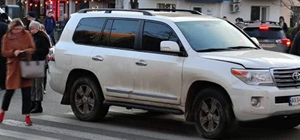 Протащил под капотом: в Харькове Land Cruiser сбил детей на пешеходном переходе (обновляется)