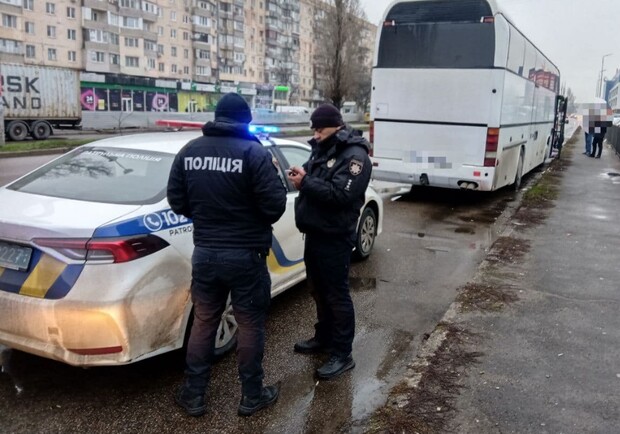 В Одессе задержали пьяного водителя автобуса: он перевозил пассажиров. 