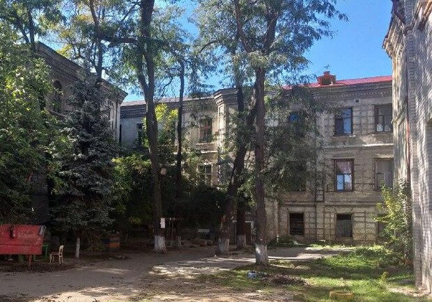 Дом на Успенской таки станет фондом жилья для переселенцев. 