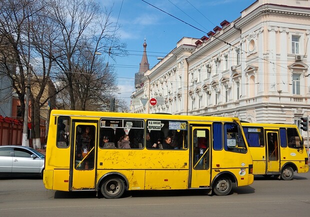 В пешеходный центр Одессы возвращают маршрутки. Фото иллюстративное.