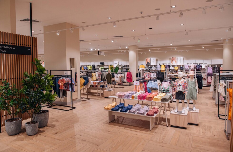H&M и "Остров": магазины и ТЦ, которые открылись в Одессе в 2021 году. 