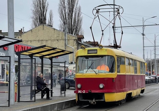 По обновленному Новощепному ряду пустили трамвай, которого ждали два года. 