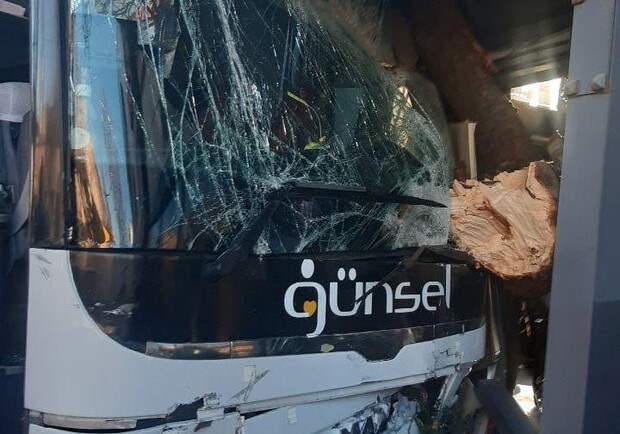 Владельцы авто, разбитых в Одессе автобусом, будут судиться с перевозчиком. 