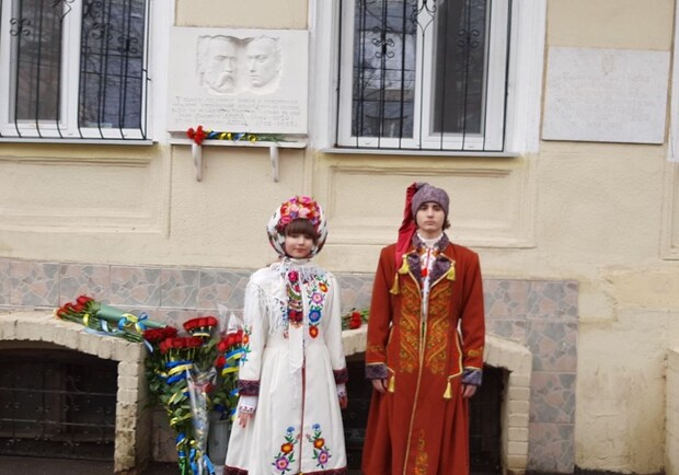 В Одессе почтили память Героев Крут. 
