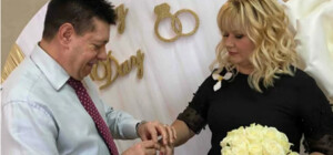 Сколько пар поженилось в 