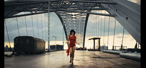 Испанская певица Rosalіa сняла клип в Киеве