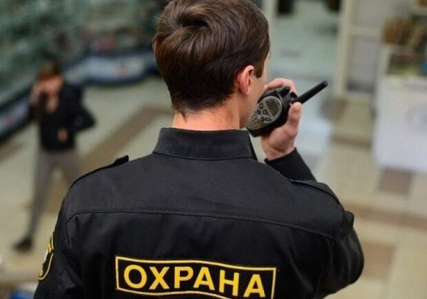 В Одессе охранник магазина выгнал девушку с ДЦП (видео). 