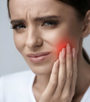 Зі стоматологами та іншими лікарями: які приватні клініки працюють у Дніпрі під час війни