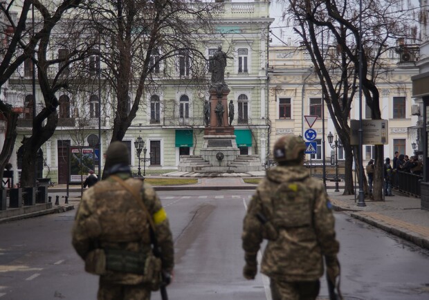 В Одесской области запретили гражданским носить военную форму: что грозит за нарушение. 