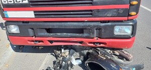 Внаслідок зіткнення з вантажівкою неподалік Львова загинув скутерист