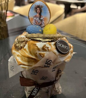 Патриотичные и не только: 5 мест, где в Днепре заказать самые свежие и необычные куличи