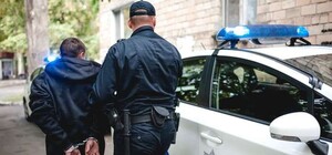 У Львові перехожі затримали вуличного грабіжника