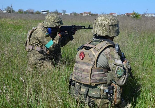 Бойцы ТрО Одесской области проходят подготовку перед боевыми заданиями. 