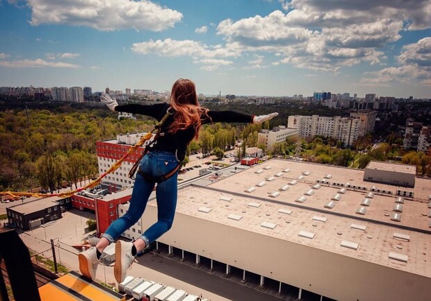 Стрибок з висоти та лекції про мистецтво: куди піти в Одесі цими вихідними. 