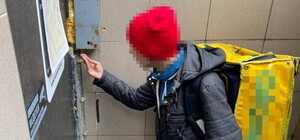 У центрі Одеси затримали закладника, який видавав себе за кур'єра Glovo