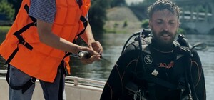 В Киеве начали обследовать дно пляжей - ищут взрывоопасные предметы