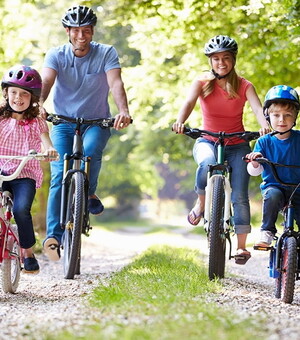 Пересідай на двохколісний ровер: де у Дніпрі орендувати велосипед