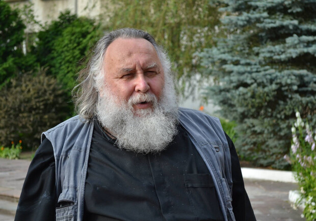 В Одесі попрощалися зі священиком та засновником "Світлого дому". 