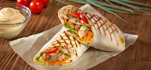 У Києві стало більше людей, які отруїлися шаурмою: фахівці провели перевірку