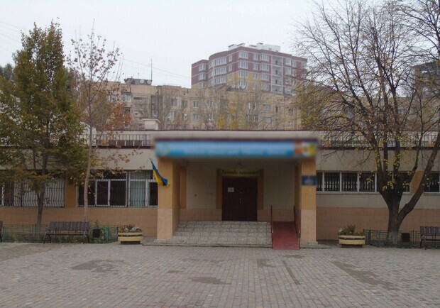 В Одессе чиновник "отмыл" на ремонте школы два миллиона. 