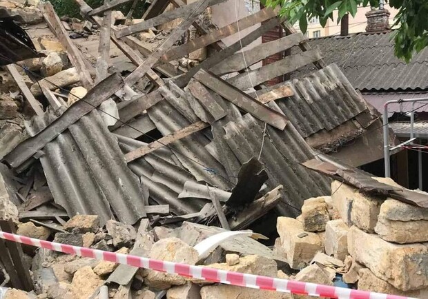 Очередной обвал: в Приморском районе Одессы обрушился дом. 