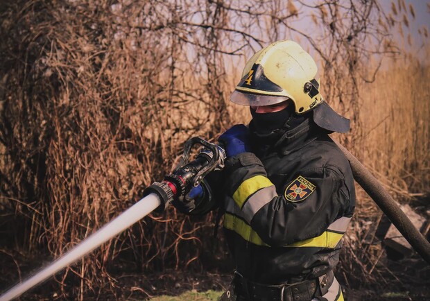 Пошуки зниклого на ставку та вибухонебезпечна знахідка: як минула доба в одеських рятувальників. 