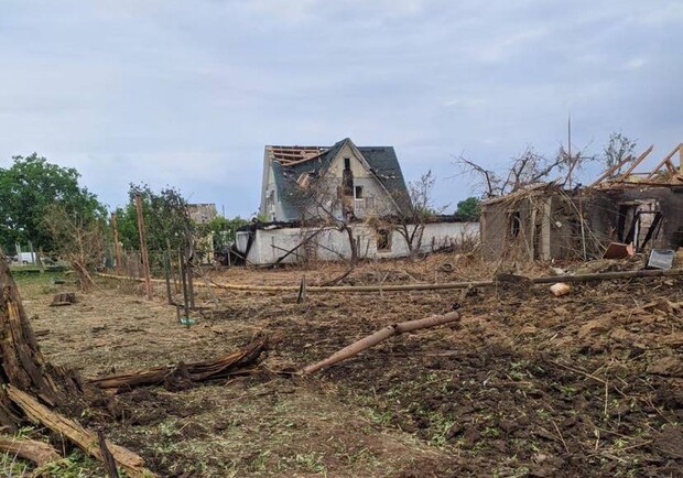 Дивом врятувалися: мешканці зруйнованих будинків розповіли про сьогоднішній ракетний удар по Одеській області. 